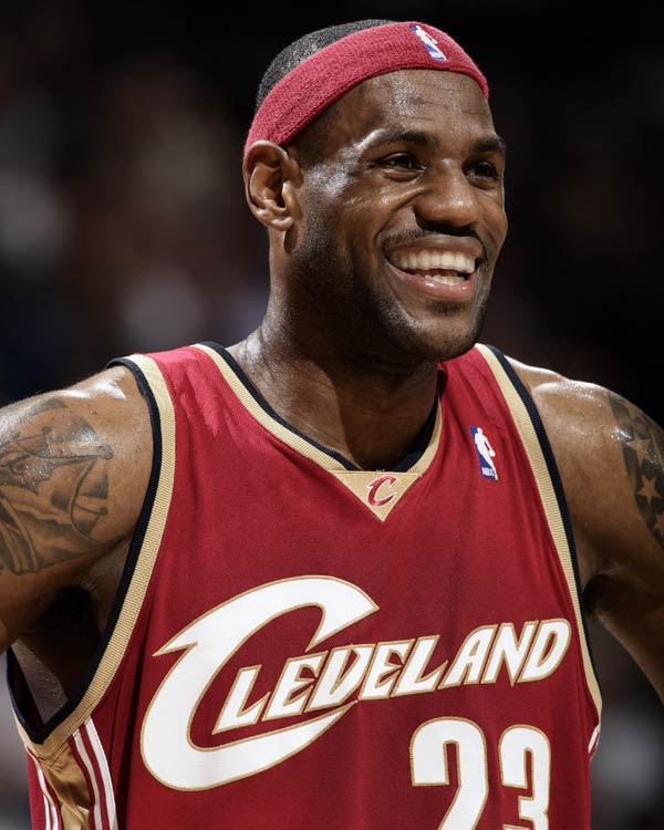 米罗半场4罚1中！美记：拿着几百万美元却连罚球都不会（米罗半场罚球仅4中1！美记嘲讽：拿着几百万却连罚球都投不好）