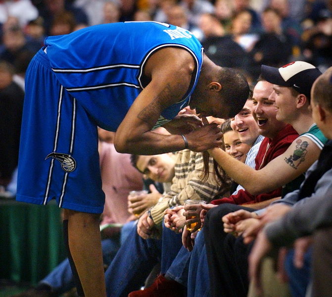 官方：前利雅得胜利主帅卡斯特罗执教格雷米奥，签约两个赛季（官宣：格雷米奥任命卡斯特罗为主教练，前利雅得胜利主帅签约两个赛季）