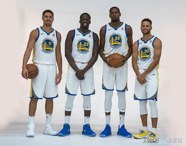 2025意大利足球盛典评最佳阵：劳塔罗领衔，国米5人入选（2025意大利足球盛典最佳阵容揭晓：劳塔罗领衔，国米五人上榜）