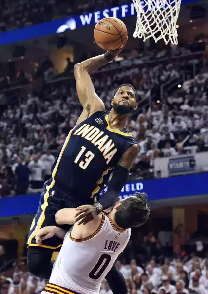 近15年谷歌每年搜索量最高球员：C罗10次断崖领先，梅西仅1次（过去15年谷歌年度最热球员榜：C罗10次遥遥领先，梅西仅一次）