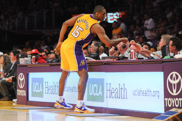 拜仁3-1逆转葡体，格纳布里传射、卡尔、塔破门，基米希乌龙（拜仁3-1逆转葡体：格纳布里一传一射，卡尔与塔建功，基米希自摆乌龙）