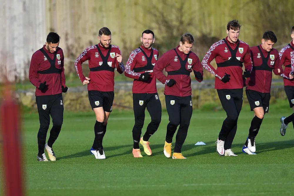 有些夸张！雷霆首发5人正负值全部30+（雷霆首发五人正负值齐刷30+）