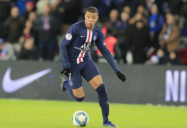 15岁迷你罗单刀破门，收获葡萄牙U16国家队处子球（15岁迷你罗单刀建功，迎来葡萄牙U16国家队首球）