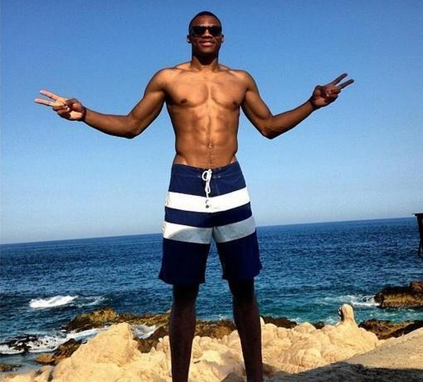 若塔曾为两队效力过，波尔图vs马竞赛前致敬若塔兄弟（波尔图vs马竞赛前，向曾为两队效力的若塔兄弟致敬）