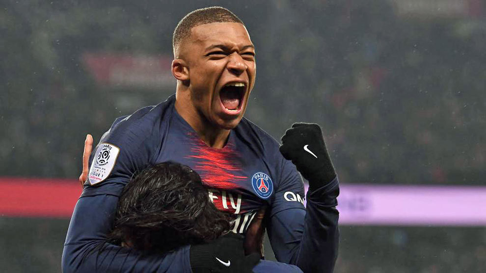 奥尔莫：我们信任弗里克的战术理念，队内大家都步调一致（奥尔莫：全队认可弗里克的战术思路，内部步调高度一致）