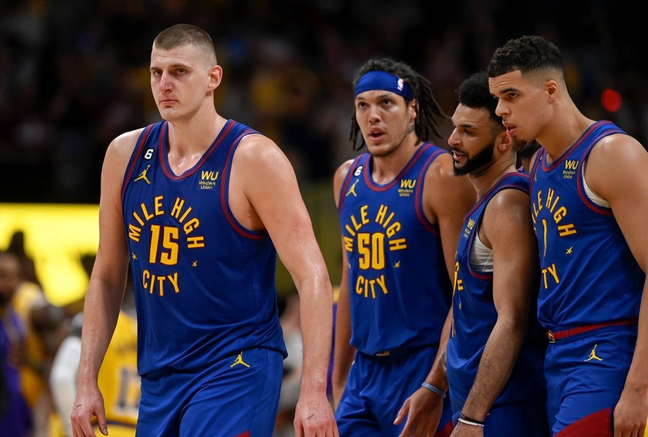 麦卡：为哥哥完成阿根廷首秀高兴；凯文：这是特别的一周（麦卡：为哥哥阿根廷处子秀倍感欣喜；凯文：这一周格外特别）