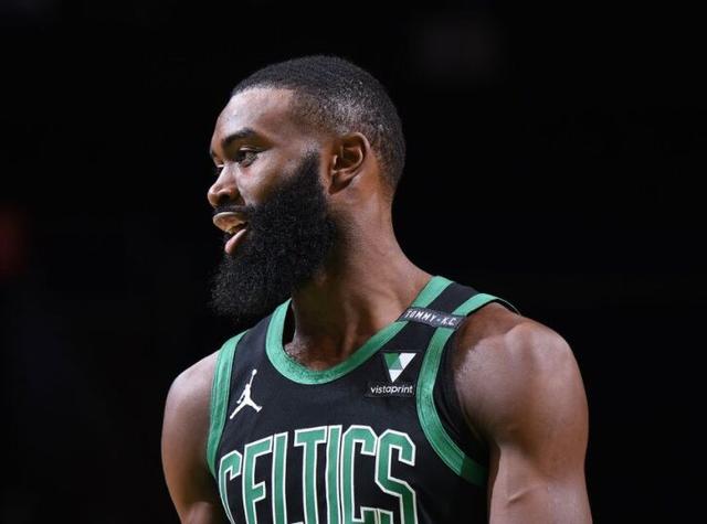 CBA球队战术分析：深圳队防守策略,（CBA战术解读：深圳队的防守体系）