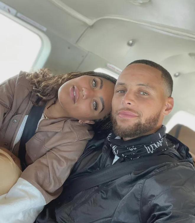 上海海港实现三连冠，申花亚军，梅州客队降级，亚冠表现不佳，山东泰山机会最大。（上海海港豪取三连冠，申花屈居亚军，梅州客队降级；亚冠低迷，山东泰山最有希望）