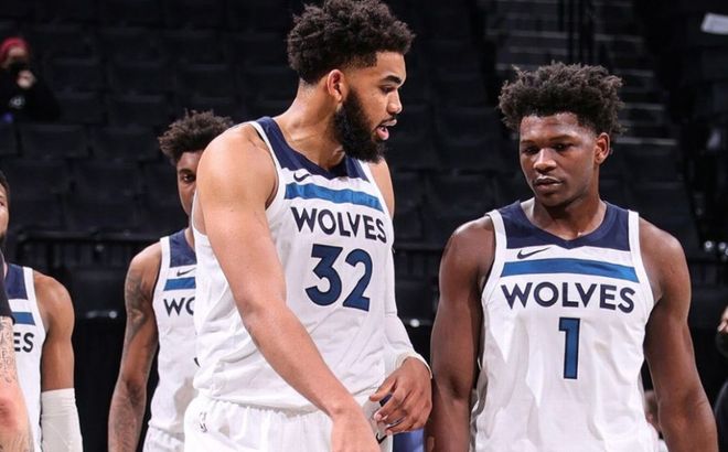 里夫斯完成高难度2+1，单节得到22分（里夫斯打成高难2+1，单节独得22分）