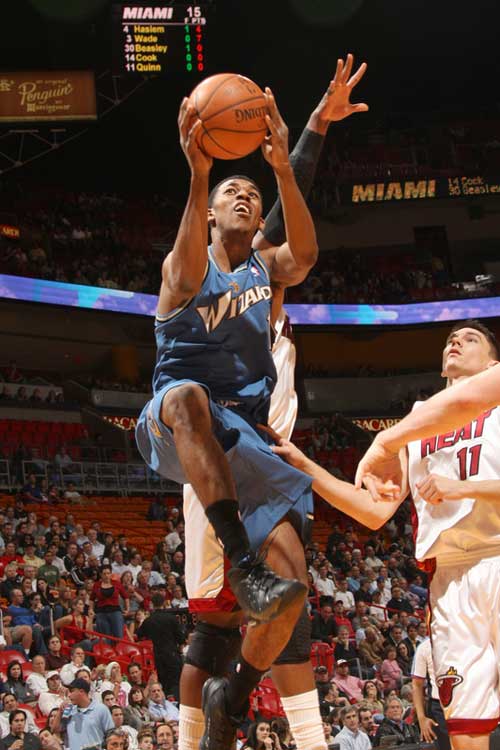 是否考虑过让凯恩休息？图赫尔：我知道他在冬天会有假期（图赫尔谈凯恩轮休：冬季他将获得假期）